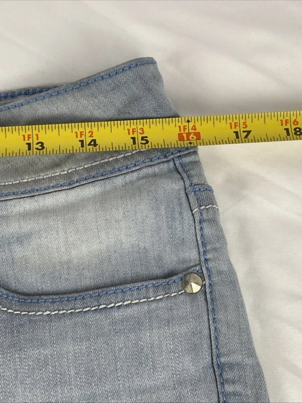Hydraulic Bailey Grunge Low Rise Stretch Jean Shorts Womens / Jrs Size 11/12 - Picture 4 of 9